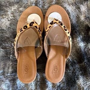 New UGG Women’s Natasha Calf Hair leopard Chestnut corked wedge Sandal Size 10